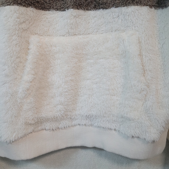 Hippie Rose Pullover, Cozy Two-Tone Fleece Pullover, WOMENS SMALL - Picture 2 of 8